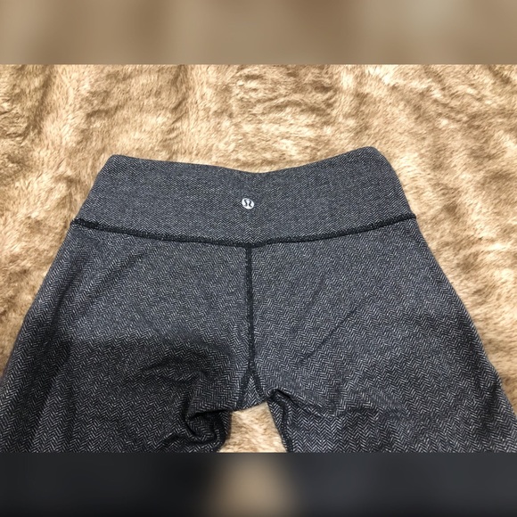 Lululemon herringbone wunder under low rise - Picture 2 of 3